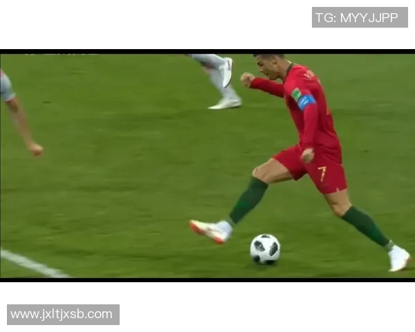 探索宝藏足球明星名单及其精彩瞬间的图片合集